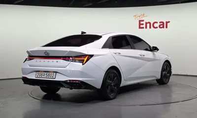 Hyundai Avante 2021, 89959 км, за 10271.07 USD