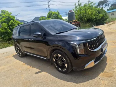 Kia Canival 2025, 25300 км, за 14861.49 USD