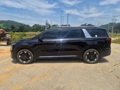 Kia Canival 2025, 25300 км, за 14861.49 USD