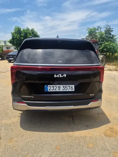 Kia Canival 2025, 25300 км, за 14861.49 USD
