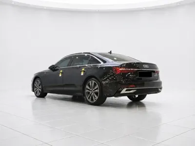 Audi A6L 2023, 33000 км, за 33711.97 USD
