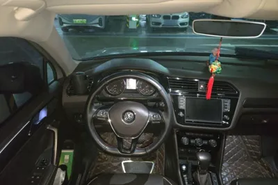 Volkswagen Tiguan L 2017, 117100 км, за 10550 USD - фото 10