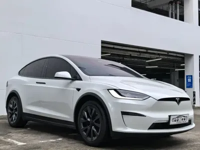Tesla Model X 2024, 19600 км, за 83694.67 USD