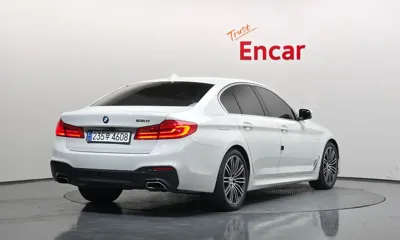 BMW 5-Series 2020, 45598 км, за 23490.61 USD