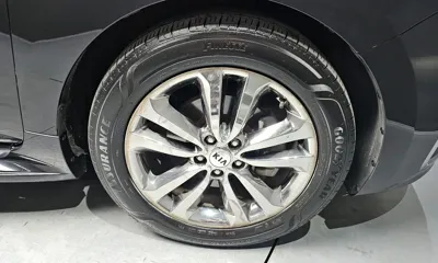 Kia Canival 2016, 155823 км, за 8919.72 USD