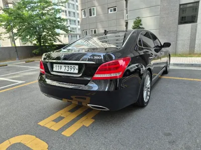 Hyundai Equus 2015, 157855 км, за 5665.17 USD