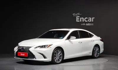 Lexus ES · 2019 год