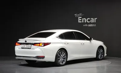 Lexus ES 2019, 71535 км, за 20944.83 USD