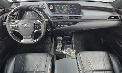 Lexus ES 2019, 71535 км, за 20944.83 USD - фото 7