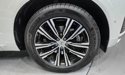 Volvo XC60 2022, 77380 км, за 28080.6 USD