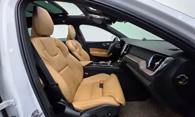 Volvo XC60 2022, 77380 км, за 28080.6 USD - фото 10