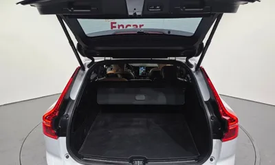 Volvo XC60 2022, 77380 км, за 28080.6 USD - фото 20