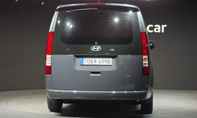Hyundai Staria 2025, 10212 км, за 24615.99 USD