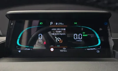 Hyundai Staria 2025, 10212 км, за 24615.99 USD - фото 8
