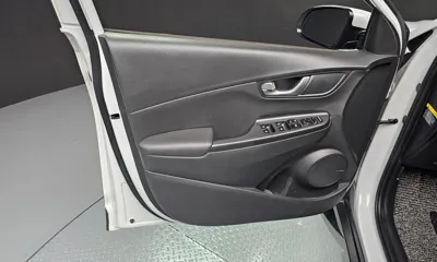 Hyundai Kona 2019, 74275 км, за 10293.17 USD - фото 24