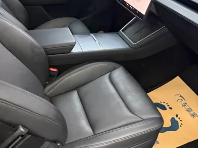 Tesla Model Y 2025, 17000 км, за 27584.59 USD - фото 8