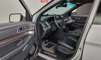 Ford Explorer 2016, 68103 км, за 9205.29 USD - фото 12