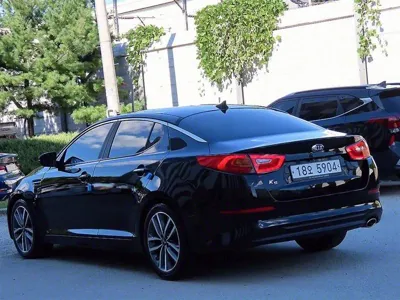 Kia K5 2014, 157369 км, за 4629.14 USD