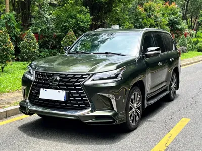 Lexus LX · 2022 год