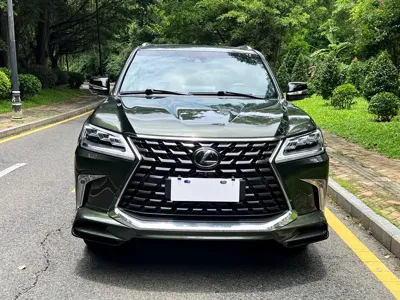 Lexus LX 2022, 47000 км, за 235453.37 USD