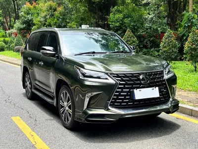 Lexus LX 2022, 47000 км, за 235453.37 USD