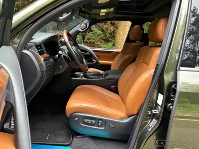 Lexus LX 2022, 47000 км, за 233336.18 USD - фото 9