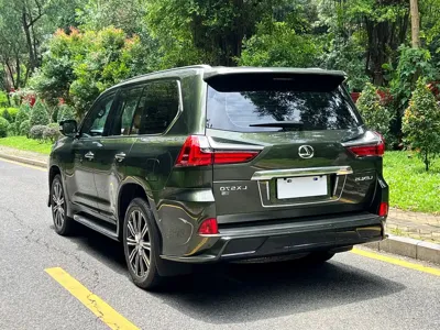 Lexus LX 2022, 47000 км, за 233336.18 USD - фото 18