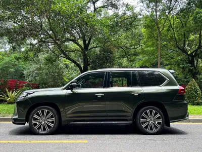 Lexus LX 2022, 47000 км, за 233336.18 USD - фото 21