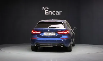 BMW 1-Series 2021, 112637 км, за 12223.32 USD