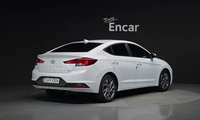 Hyundai Avante 2019, 105829 км, за 7548.9 USD