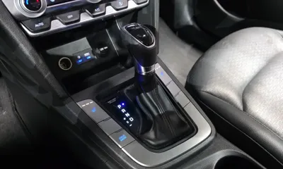 Hyundai Avante 2019, 105829 км, за 7548.9 USD - фото 9