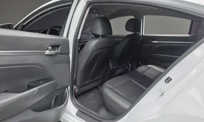 Hyundai Avante 2019, 105829 км, за 7548.9 USD - фото 18