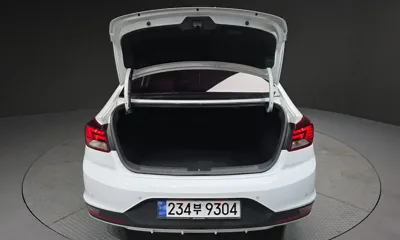 Hyundai Avante 2019, 105829 км, за 7548.9 USD - фото 20