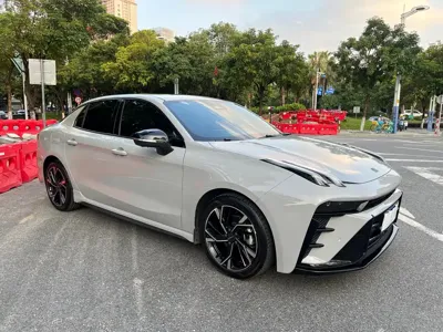 Lynk & Co 03 2025, 23000 км, за 13537.11 USD