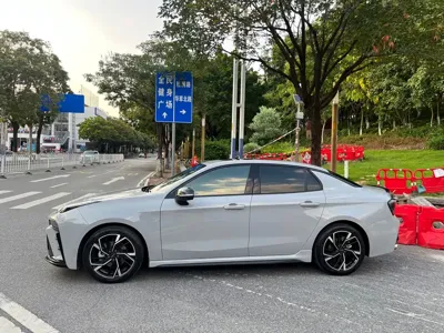 Lynk & Co 03 2025, 23000 км, за 13537.11 USD