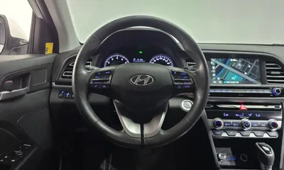 Hyundai Avante 2019, 64894 км, за 8204.72 USD - фото 13