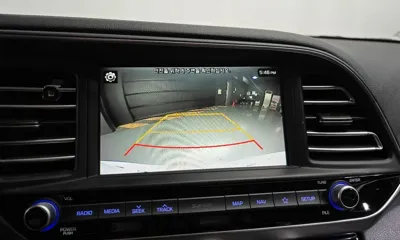 Hyundai Avante 2019, 64894 км, за 8204.72 USD - фото 14