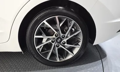 Hyundai Avante 2019, 64894 км, за 8204.72 USD - фото 21