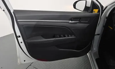 Hyundai Avante 2019, 64894 км, за 8204.72 USD - фото 24