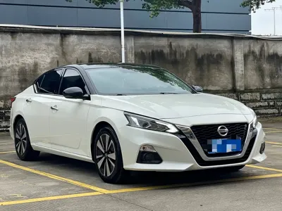 Nissan Teana 2022, 41000 км, за 14243.4 USD