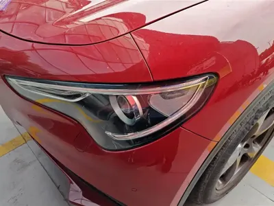 Alfa Romeo Stelvio 2017, 78400 км, за 11594.83 USD