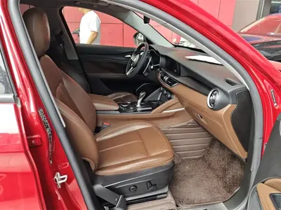 Alfa Romeo Stelvio 2017, 78400 км, за 11594.83 USD - фото 8