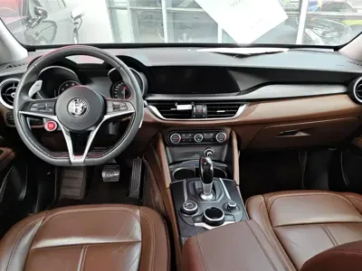 Alfa Romeo Stelvio 2017, 78400 км, за 11594.83 USD - фото 12