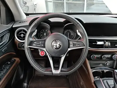 Alfa Romeo Stelvio 2017, 78400 км, за 11594.83 USD - фото 15