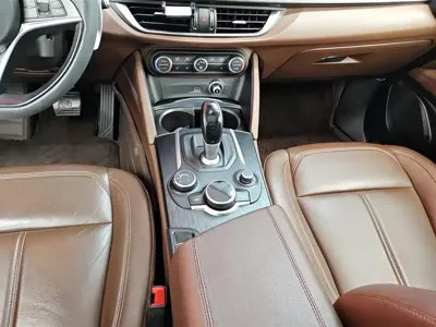 Alfa Romeo Stelvio 2017, 78400 км, за 11594.83 USD - фото 16