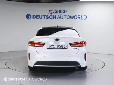Kia K5 2016, 67567 км, за 5827.81 USD