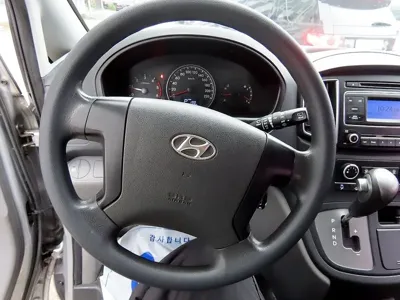 Hyundai Starex 2016, 95906 км, за 6276.84 USD - фото 9
