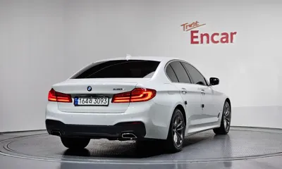BMW 5-Series 2020, 80304 км, за 20677.43 USD