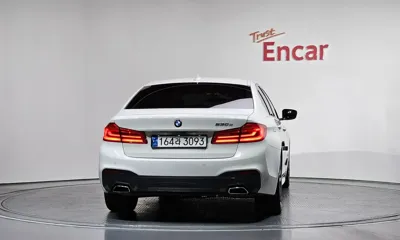 BMW 5-Series 2020, 80304 км, за 20677.43 USD
