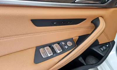 BMW 5-Series 2020, 80304 км, за 20677.43 USD - фото 30